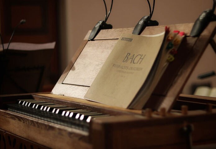 Heruitgave van de Bachbijbel te bewonderen bij CLC Apeldoorn